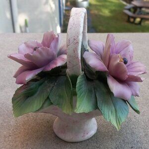 Italian Capodimonte Basket Cardinal de Richelieu Roses Purple & Green